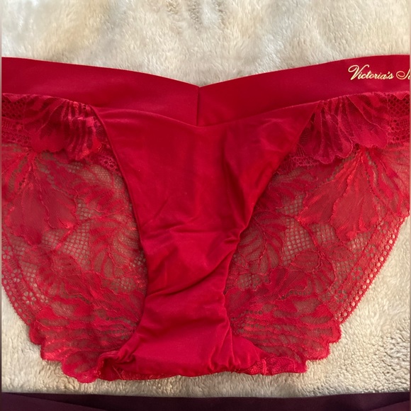 Two Pair Victoria Secret Incredible Bikini Lace Panties - Picture 4 of 9